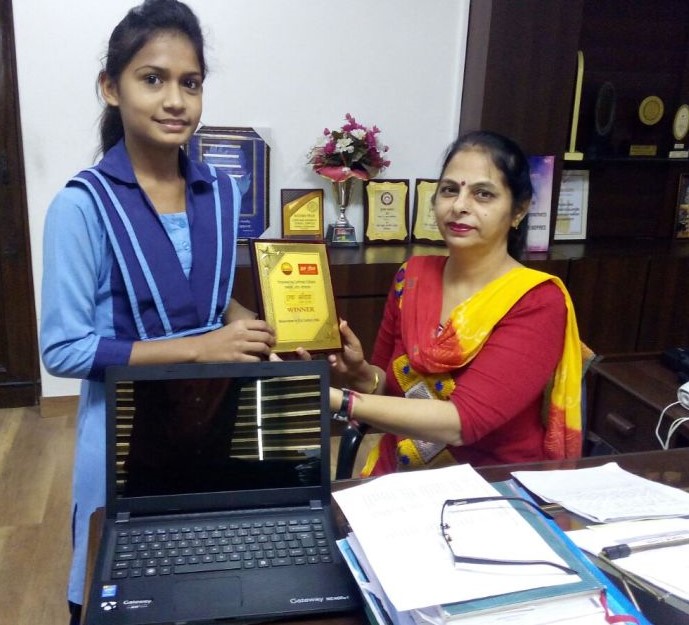 Saumya Ranawat got first position in Inter School Declamation Contest