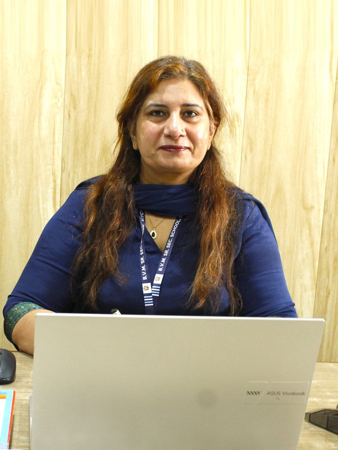 Dr. Navpreet Bhathal